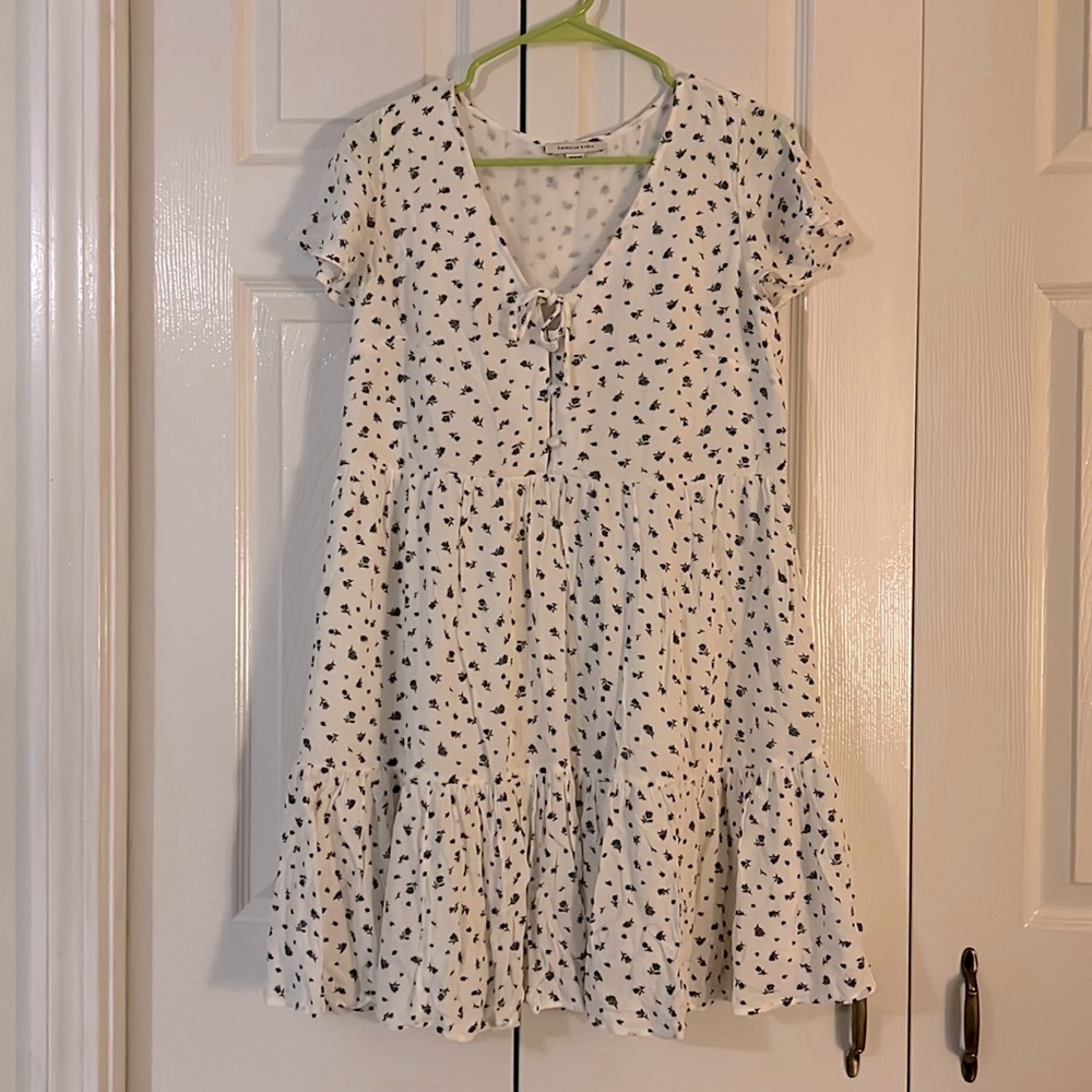 AEO White Dress with Flowers Size Medium